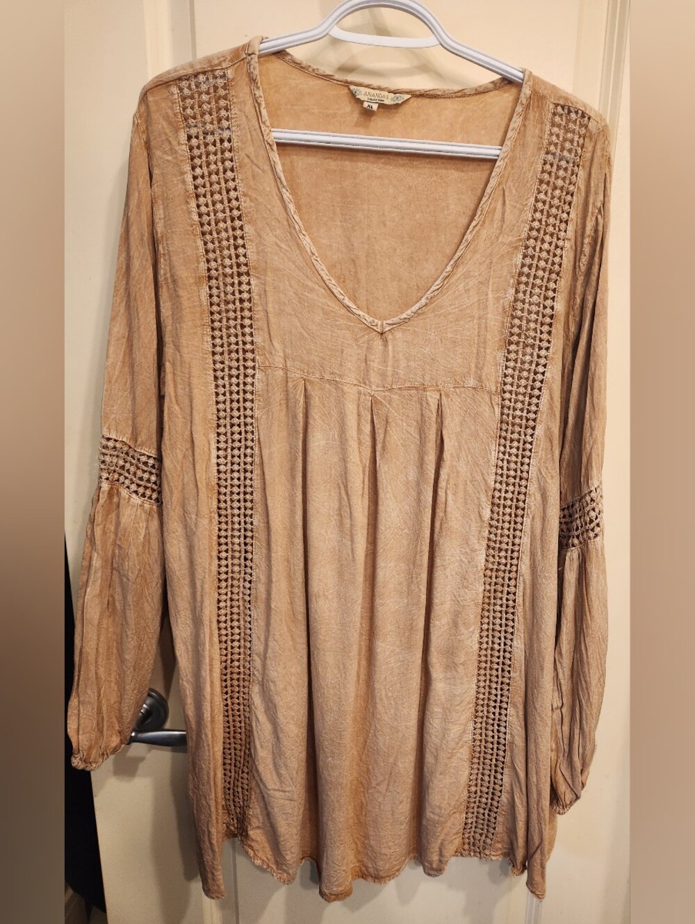 Boho V-Neck Crochet-Panel Tunic Top - Taupe